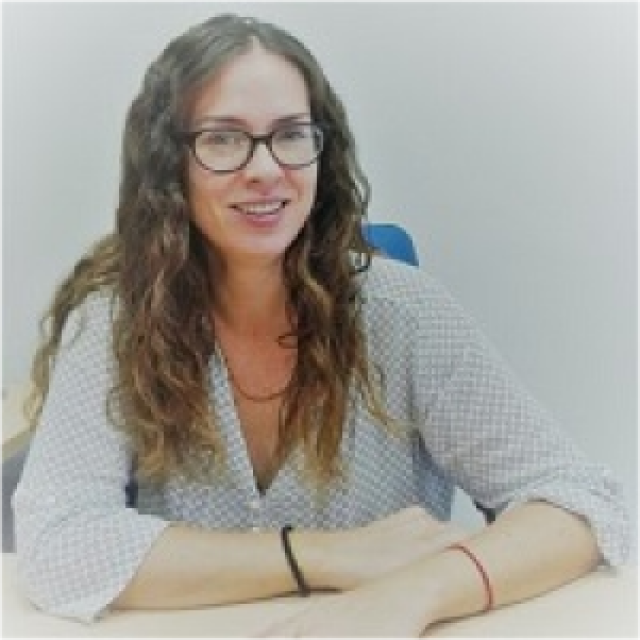 Ancheta Arrabal, Ana